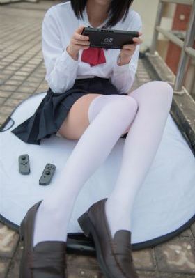 欧美彩色邪恶少女漫画_4K电影在线观看